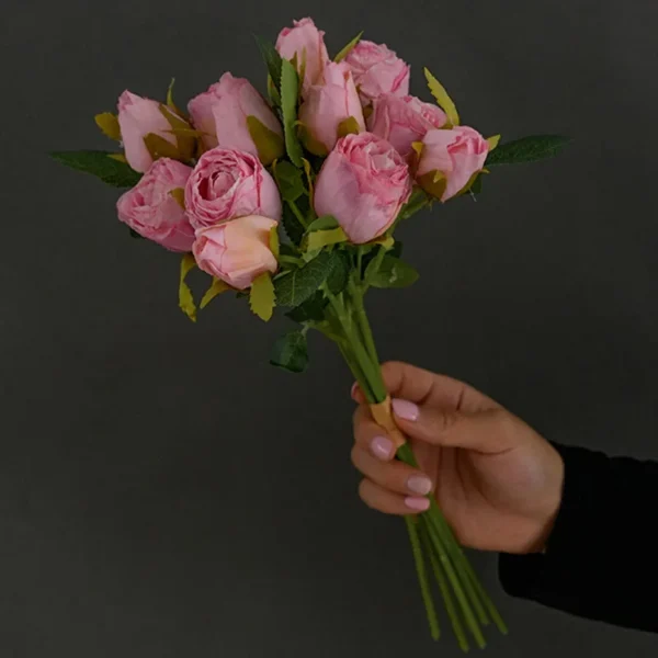 Congratulations Artificial Rose Bouquet – 12 Retro Roses - Image 7