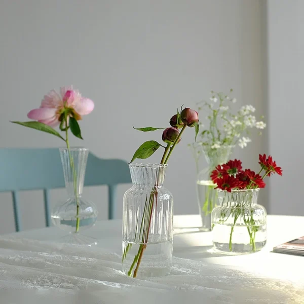 Clear Glass Bud Vase – Mini Hydroponic Wedding Decor - Image 44