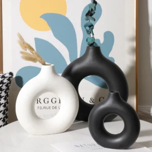 Nordic Ceramic Donut Vase – Modern Home & Office Decor