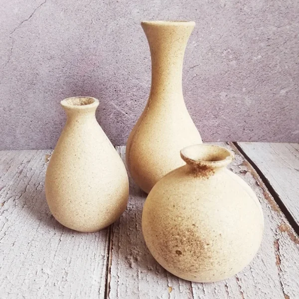 Retro Wooden Flower Vase with Silk Hydrangea Bouquet - Image 21