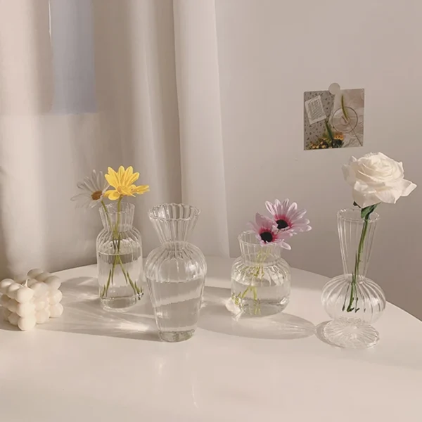 Clear Glass Bud Vase – Mini Hydroponic Wedding Decor - Image 48