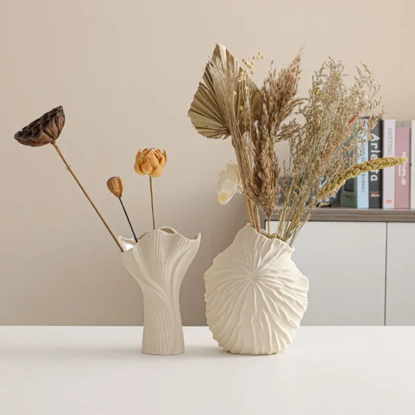 White Ceramic Conch Vase – Modern Nordic Tabletop Pot - Image 4