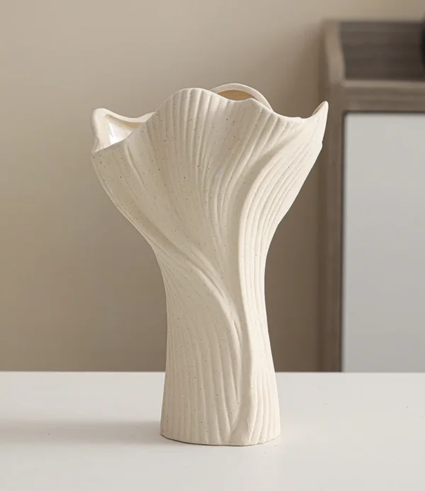 White Ceramic Conch Vase – Modern Nordic Tabletop Pot - Image 34